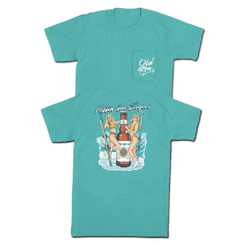 Men's lounge t-shirt-Hittin' The Slopes Chicks Pocket Tee