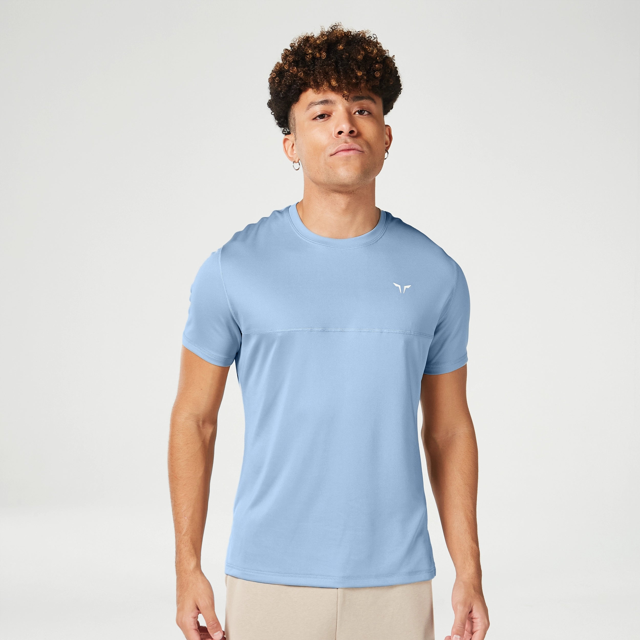 Men's casual t-shirt-Essential Contrast Tee - Coronet Blue